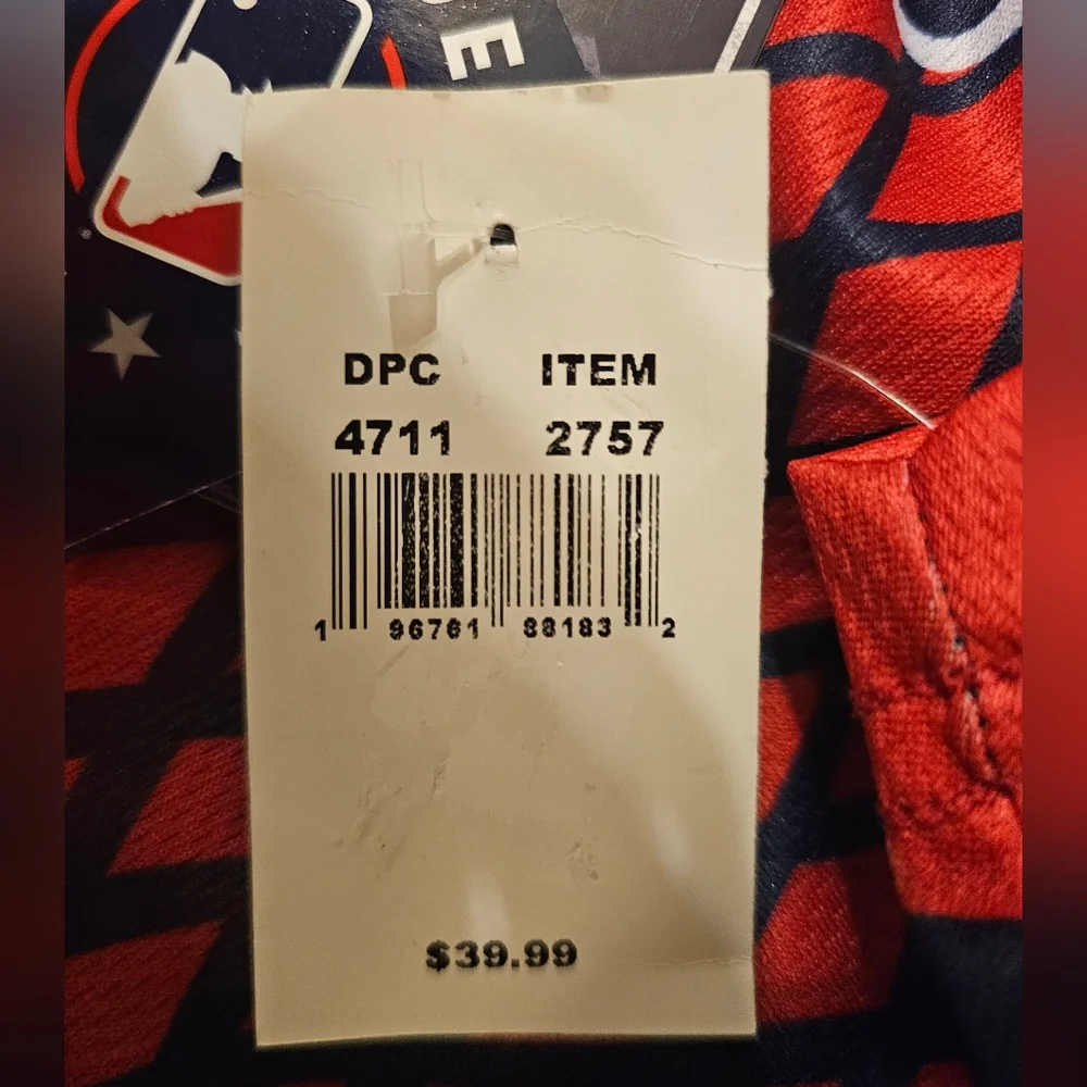 NWT Chicago White Sox T-shirt. Size:S. - Picture 6 of 8